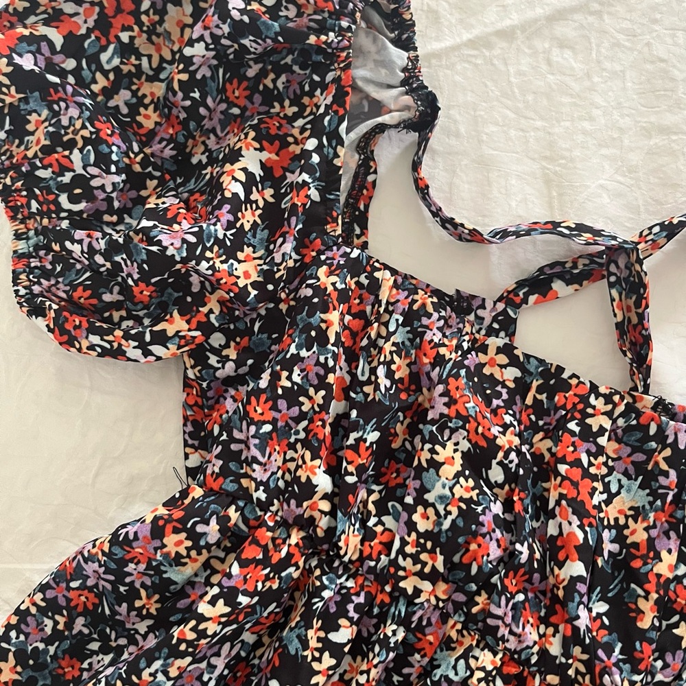 Princess Polly open back mini floral puff sleeve